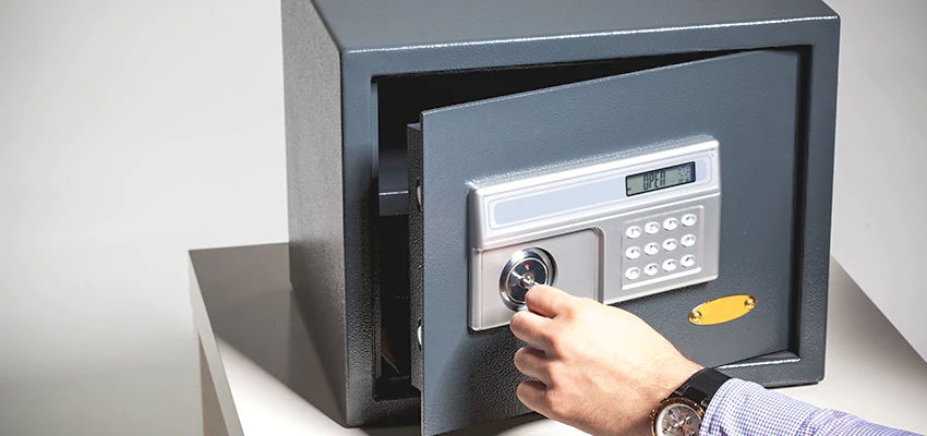 Jewelry Safe Unlocking Service in Orange Cove, California