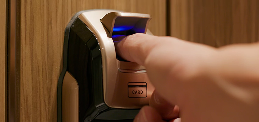 Locksmith Company For Window Lock Installation in Orange Cove, California